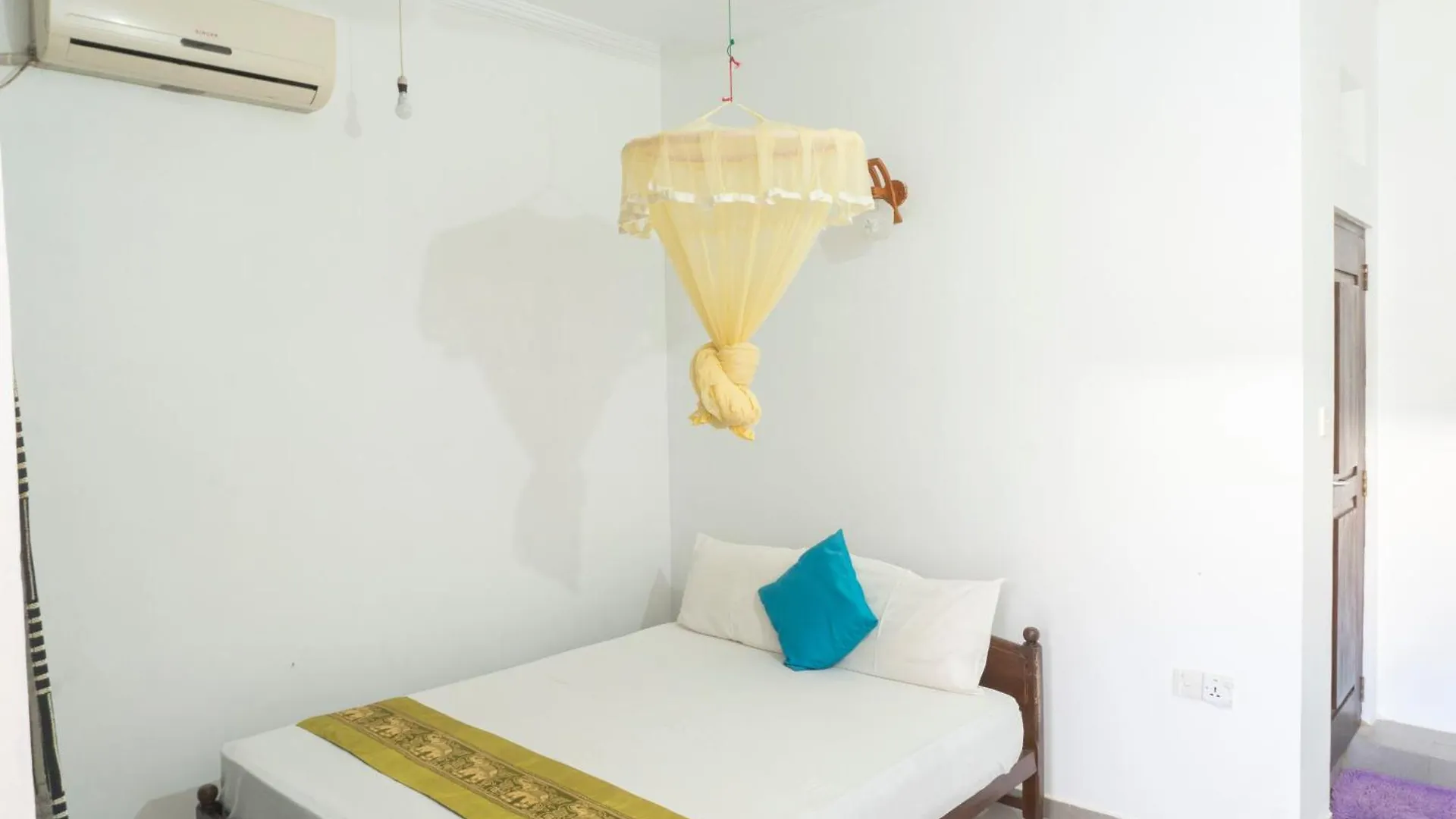 Blumarine Guest House Negombo