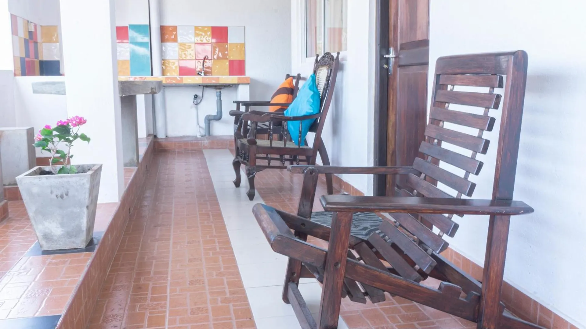 Blumarine Guest House Negombo Sri Lanka