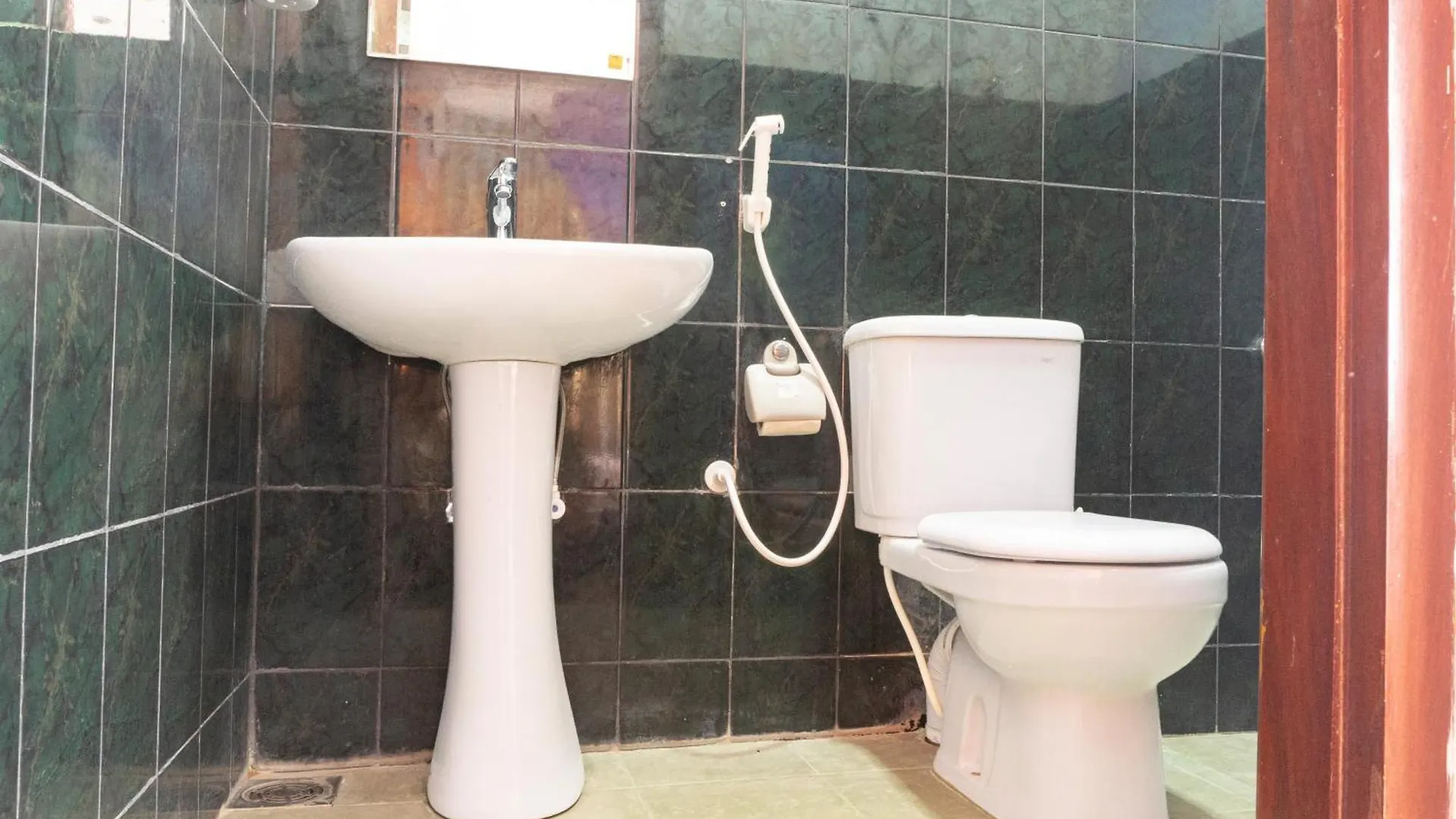 Blumarine Guest House Negombo Sri Lanka