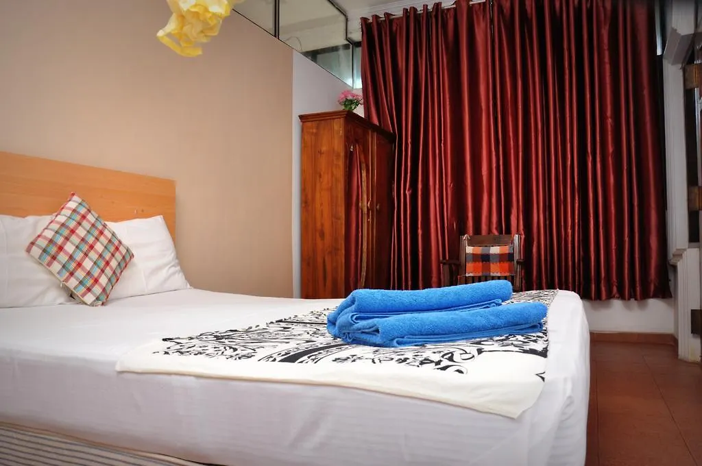 Blumarine Guest House Negombo 0*,  Sri Lanka