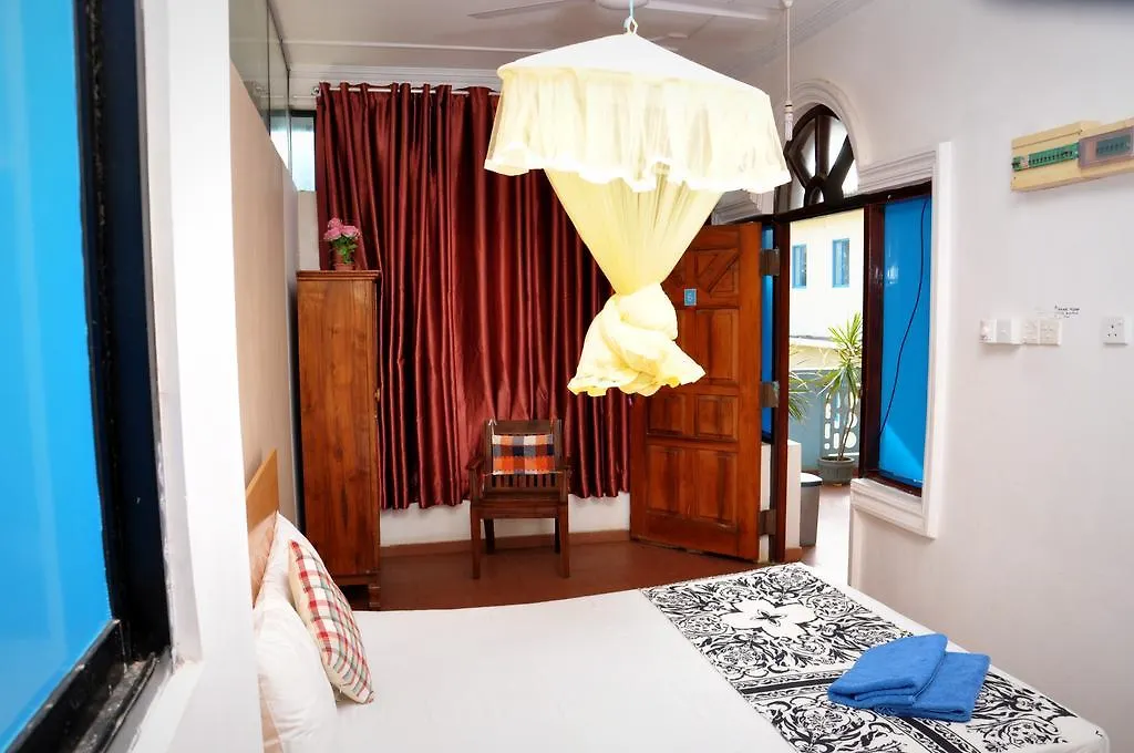 Blumarine Guest House Negombo Sri Lanka