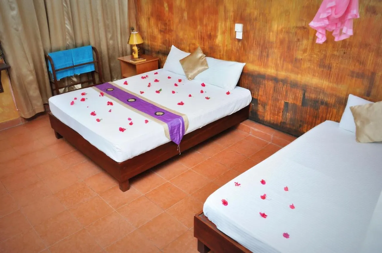Blumarine Guest House Negombo